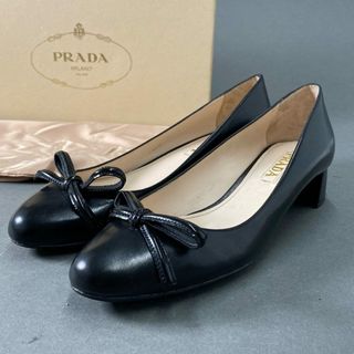 PRADA - 5e18 【美品】 イタリア製 PRADA プラダ CALZATURE DONNA リボン付き レザーパンプス チャンキーヒール 37 ブラック レディース 靴