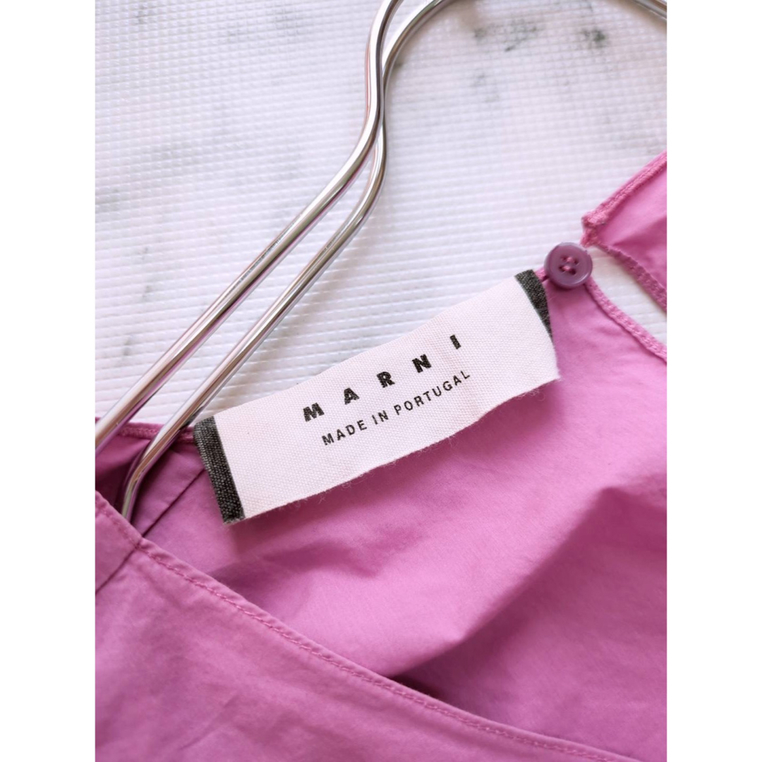 Marni(マルニ)のMARNI　マルニ　フリル　ブラウス　サイズ40 ピンク　ポルトガル製 レディースのトップス(シャツ/ブラウス(半袖/袖なし))の商品写真