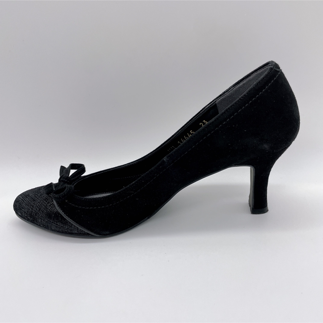 DIANA(ダイアナ)の美品！DIANA ダイアナ　パンプス　ブラック　23.0cm レディースの靴/シューズ(ハイヒール/パンプス)の商品写真