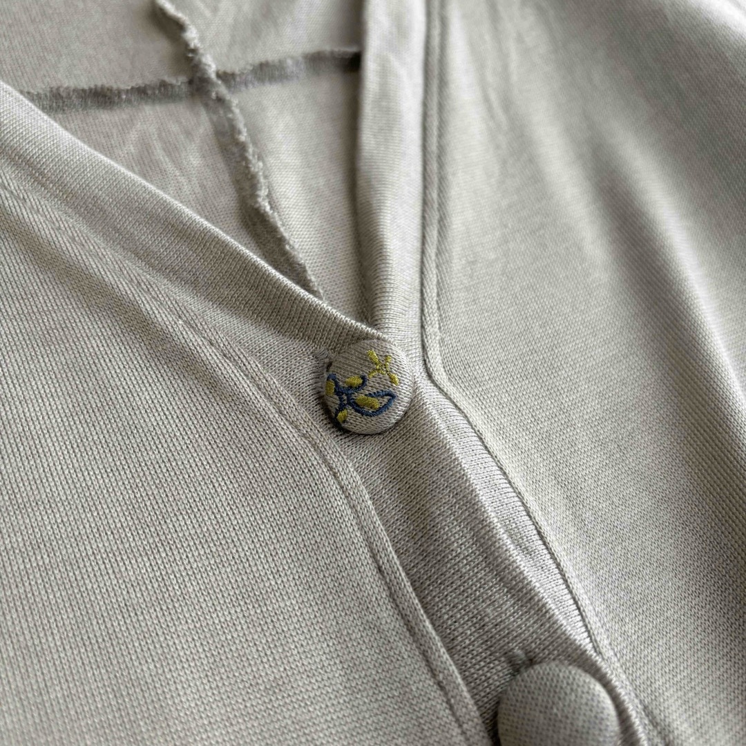 Jocomomola(ホコモモラ)のJOCOMOMOLA カーディガン Vネック 七分袖 リヨセル レディースのトップス(カーディガン)の商品写真
