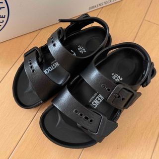 ビルケンシュトック(BIRKENSTOCK)のビルケンMILANO/ミラノ EVA ブラック (KIDS)24（15㎝相当）(サンダル)