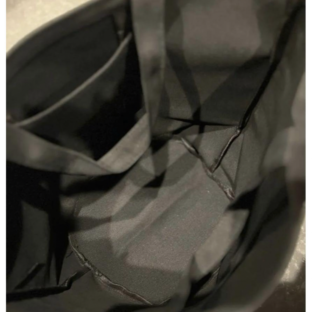 CHANEL(シャネル)のCHANEL ノベルティ トートシャネル トートバッグ　ブラック　黒 レディースのバッグ(トートバッグ)の商品写真