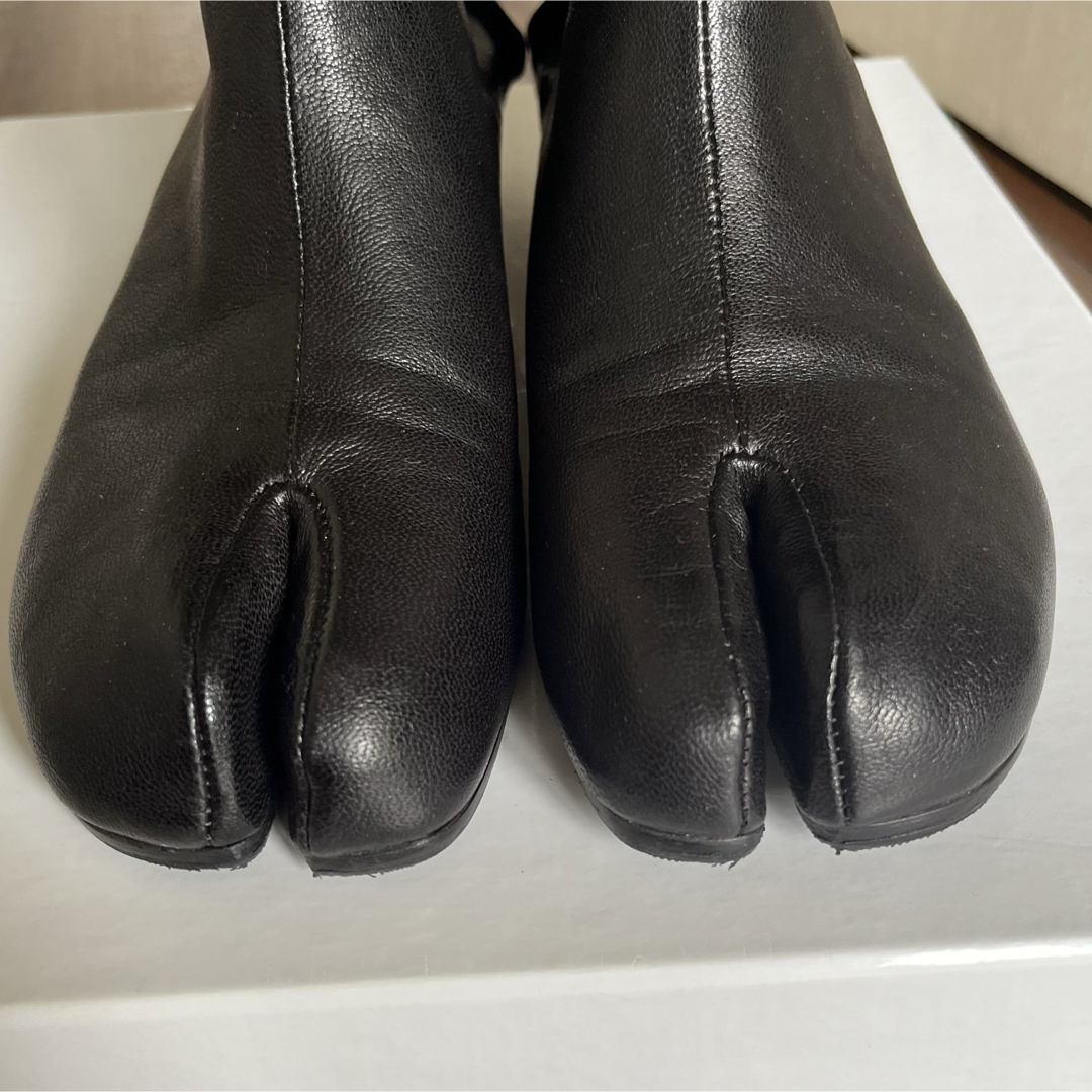 Maison Martin Margiela(マルタンマルジェラ)の足袋ブーツ　Maison Margiela 36.5 黒　ブラック レディースの靴/シューズ(ブーツ)の商品写真