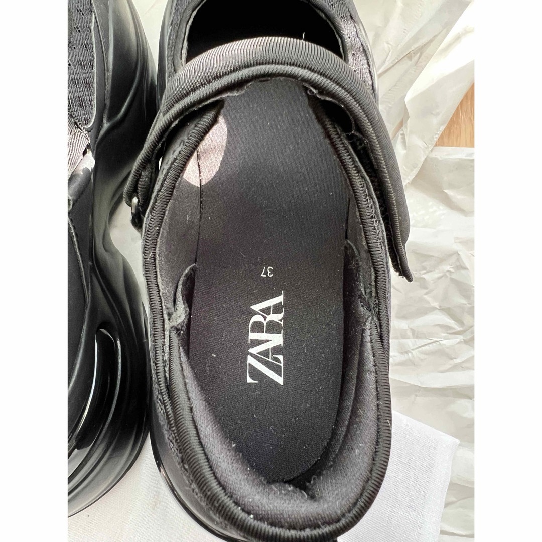 ZARA - 【美品】バレエフラットスニーカー ZARA 37 厚底の通販 ZARA - 【美品】バレエフラットスニーカー ZARA 37 厚底の通販