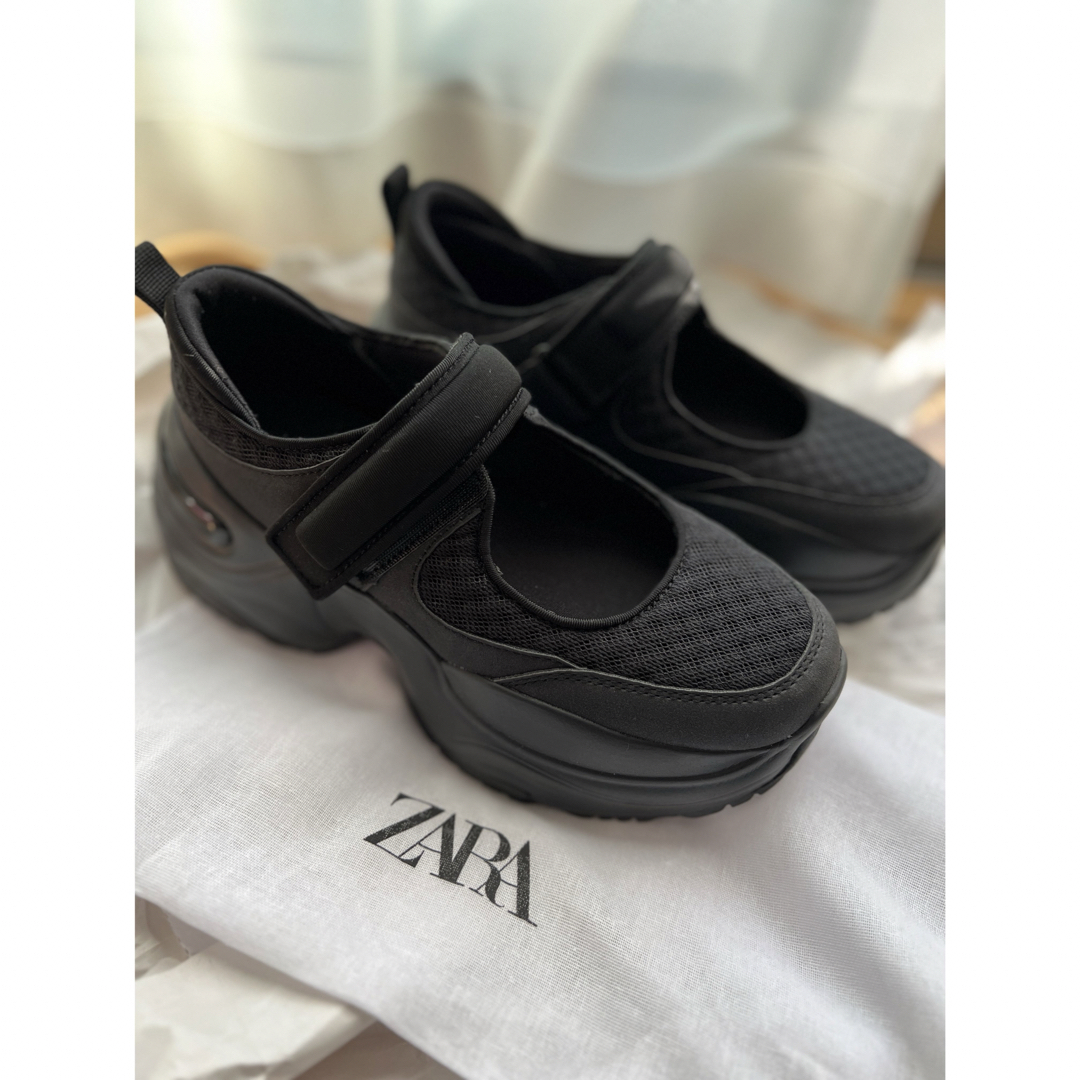 ZARA - 【美品】バレエフラットスニーカー ZARA 37 厚底の通販 ZARA - 【美品】バレエフラットスニーカー ZARA 37 厚底の通販