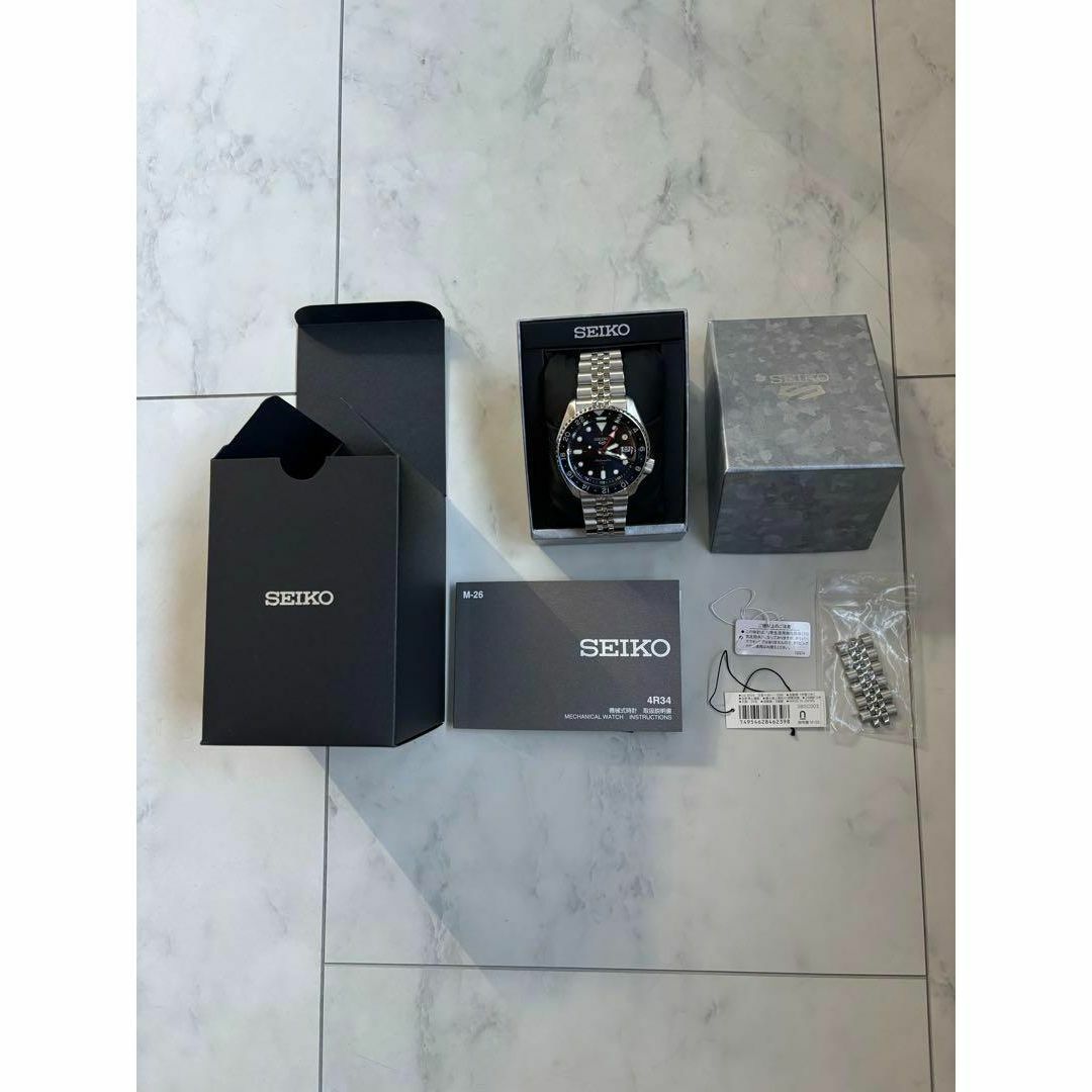 SEIKO(セイコー)の【国内正規品】 SEIKO 5スポーツ GMT機能 SBSC003 自動巻き式 メンズの時計(腕時計(アナログ))の商品写真