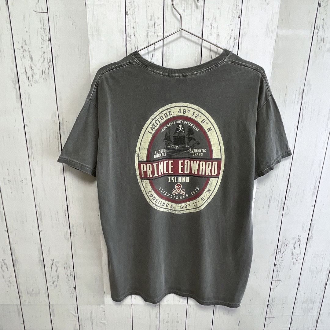 USA古着　Tシャツ　S　グレー　プリント　海賊　ドクロ　スカル　プリント　ロゴ メンズのトップス(Tシャツ/カットソー(半袖/袖なし))の商品写真
