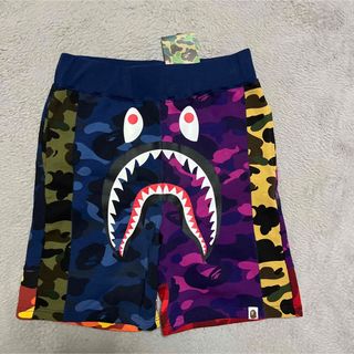 アベイシングエイプ(A BATHING APE)のAPE BAPE KAWS MIX CAMO スウェット　ショーツ　ハーフパンツ(ショートパンツ)