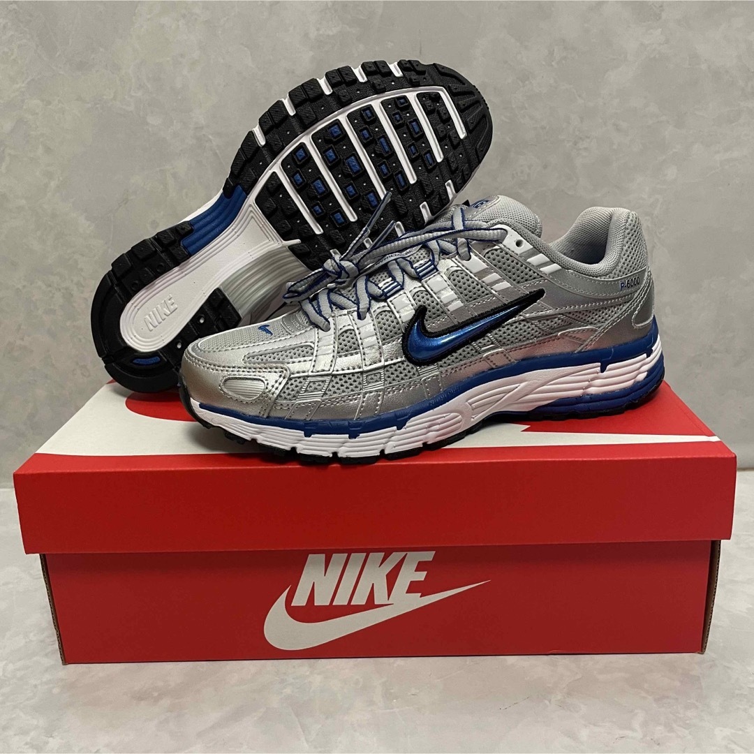 NIKE(ナイキ)のNike WMNS P-6000 "Silver/Blue" 23.5cm レディースの靴/シューズ(スニーカー)の商品写真