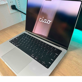 アップル(Apple)のMacBook Pro 2021 M1 Pro 1TB/16GB USキーボード(ノートPC)