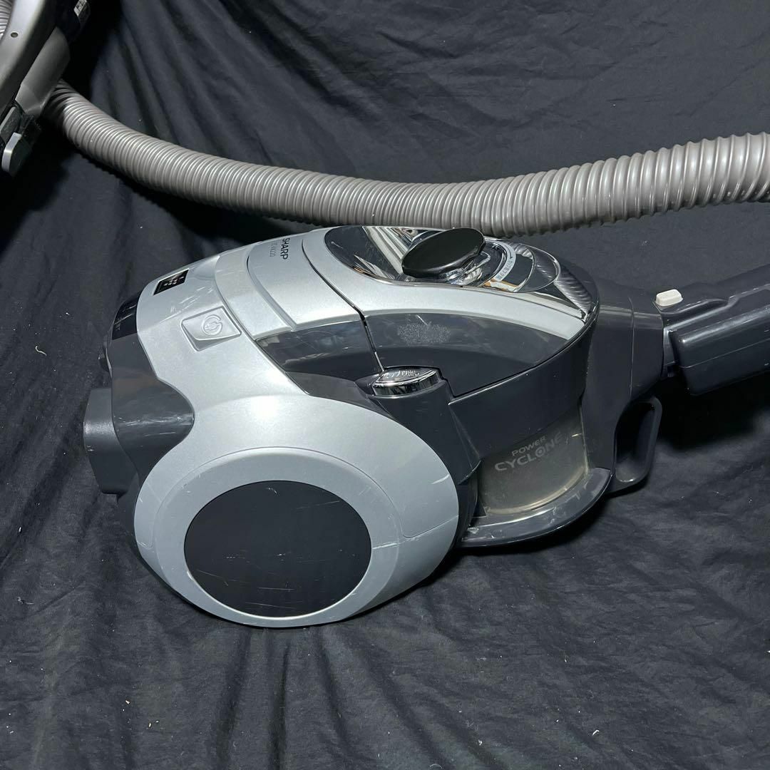 SHARP(シャープ)のプラズマクラスター掃除機　SHARP EC-VX220 サイクロン　キャニスター スマホ/家電/カメラの生活家電(掃除機)の商品写真