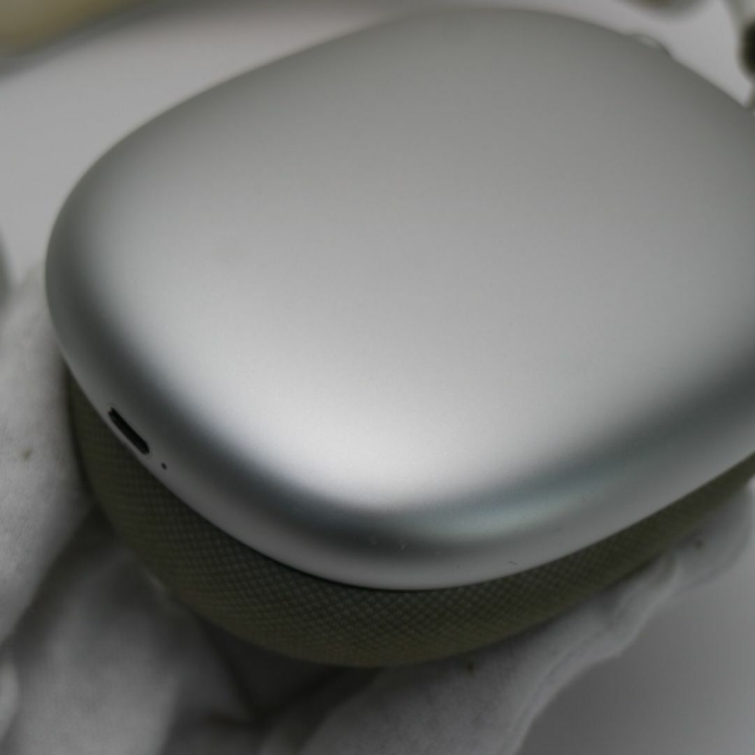 Apple(アップル)の良品中古 AirPods Max  シルバー M222 スマホ/家電/カメラのオーディオ機器(ヘッドフォン/イヤフォン)の商品写真