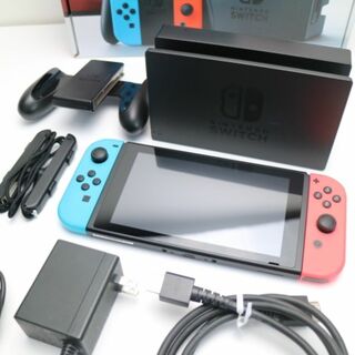ニンテンドースイッチ(Nintendo Switch)の超美品 Nintendo Switch ネオンブルーネオンレッド  M222(家庭用ゲーム機本体)