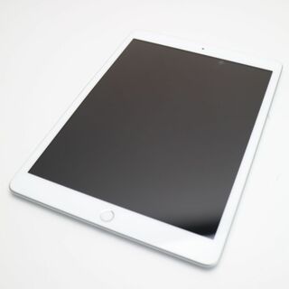 アイパッド(iPad)の新品同様 iPad 第8世代 Wi-Fi 128GB  シルバー M222(タブレット)