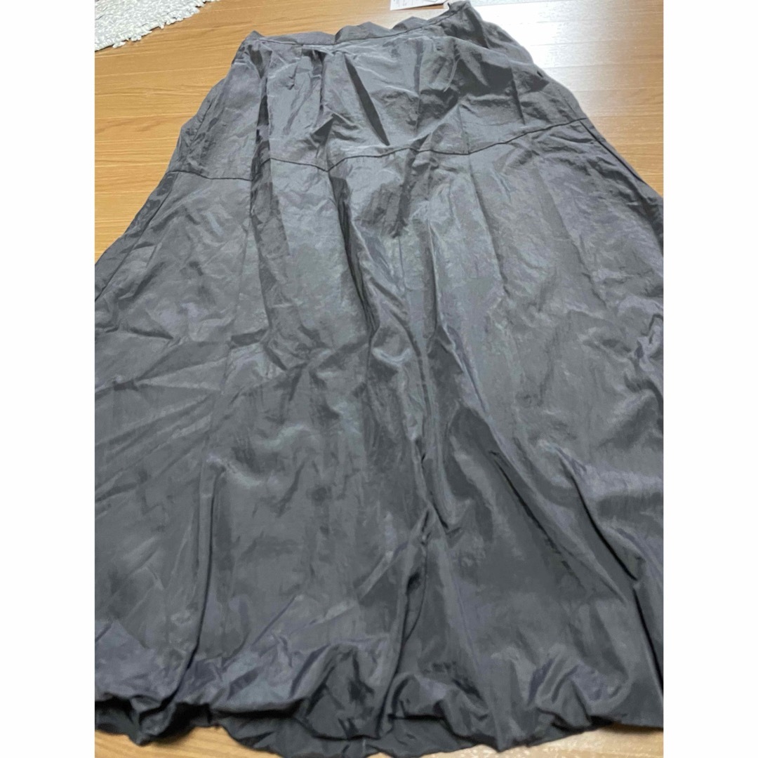 しまむら(シマムラ)のしまむら　ナイロンバルーンスカート  MANAO レディースのスカート(ロングスカート)の商品写真