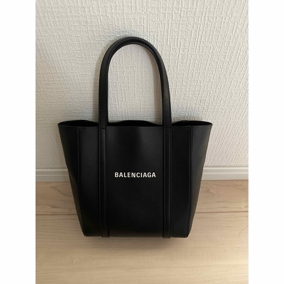 Balenciaga(バレンシアガ)のBALENCIAGA バレンシアガ　バッグ　エブリデイトート美品 レディースのバッグ(トートバッグ)の商品写真