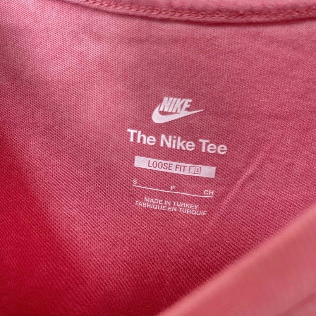 NIKE(ナイキ)のNIKE Tシャツ レディースSサイズ レディースのトップス(Tシャツ(半袖/袖なし))の商品写真