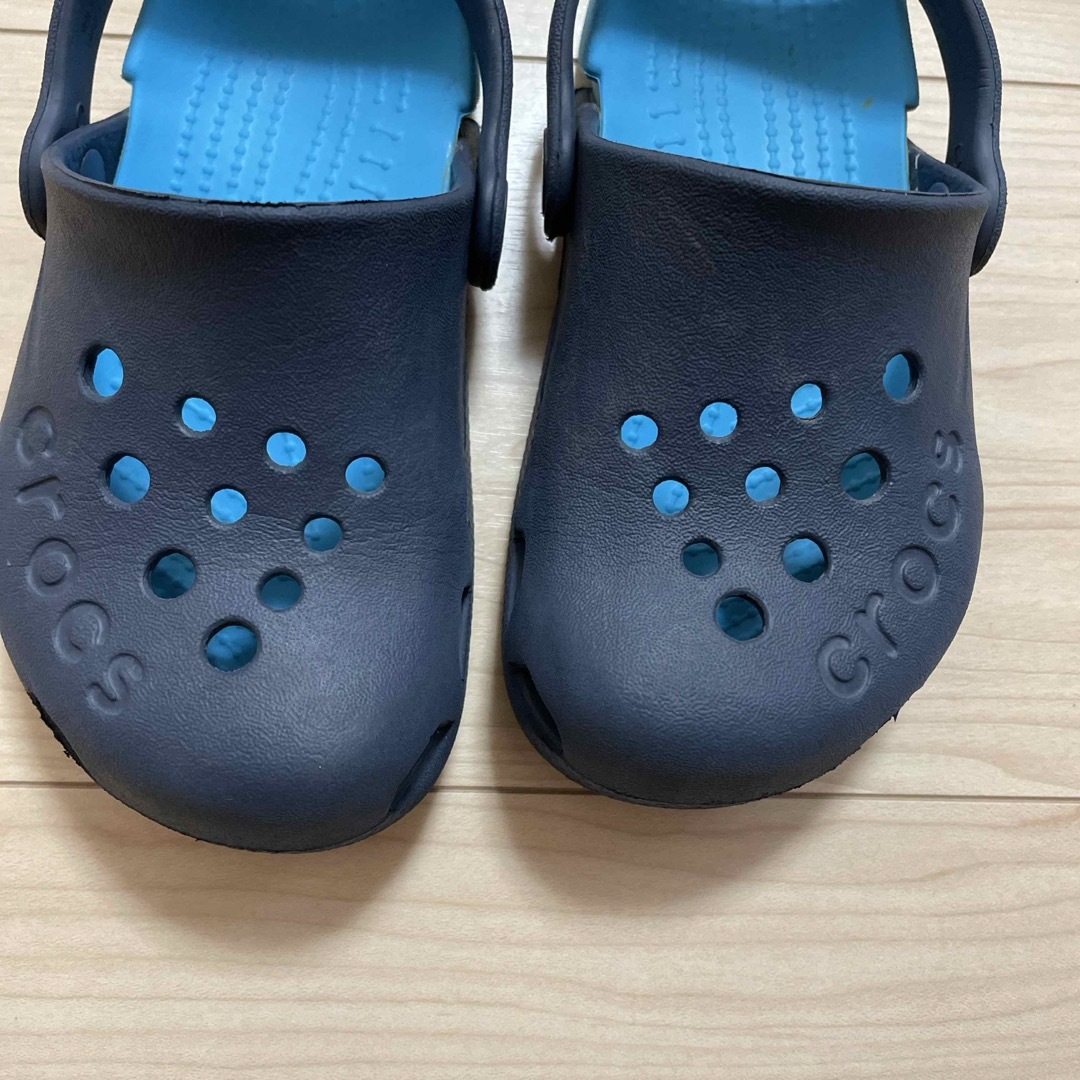 crocs(クロックス)のクロックス C10サイズ キッズ/ベビー/マタニティのキッズ靴/シューズ(15cm~)(サンダル)の商品写真
