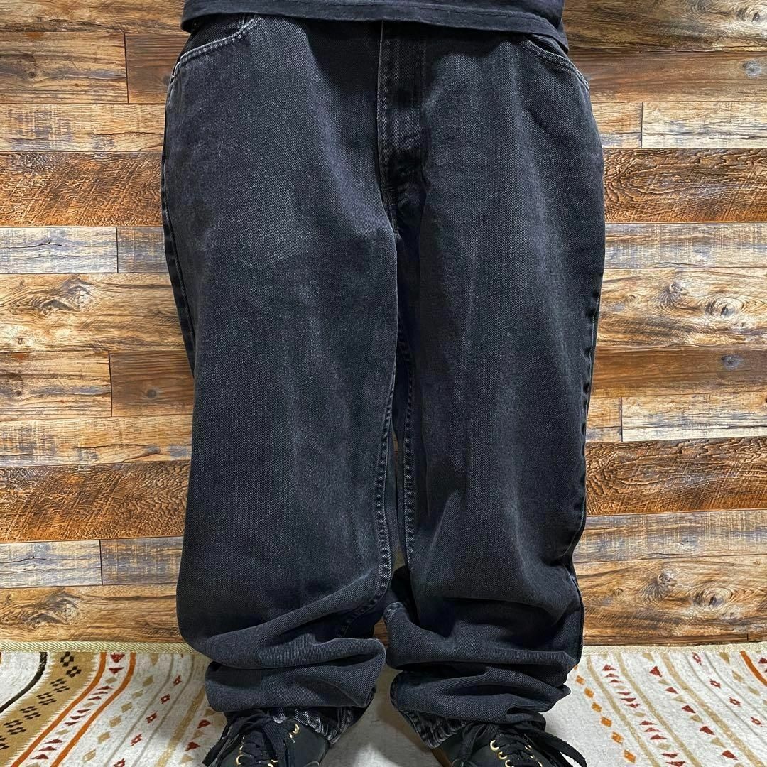 ART VINTAGE(アートヴィンテージ)のリーバイス550w38ブラックデニムジーンズ古着バギーデニムオーバーサイズ極太黒 メンズのパンツ(デニム/ジーンズ)の商品写真