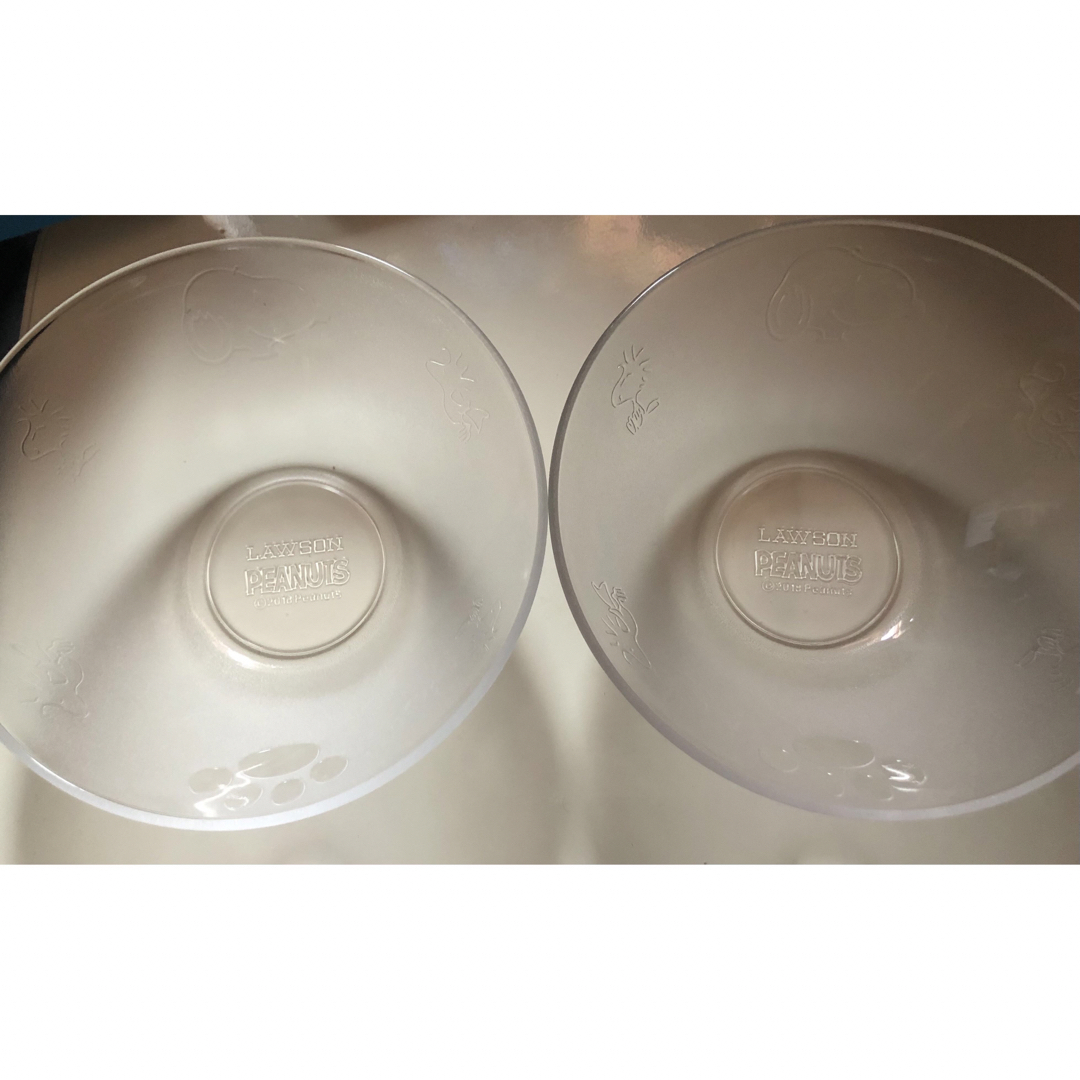 SNOOPY(スヌーピー)のスヌーピーガラスのうつわ2枚セット エンタメ/ホビーのおもちゃ/ぬいぐるみ(キャラクターグッズ)の商品写真