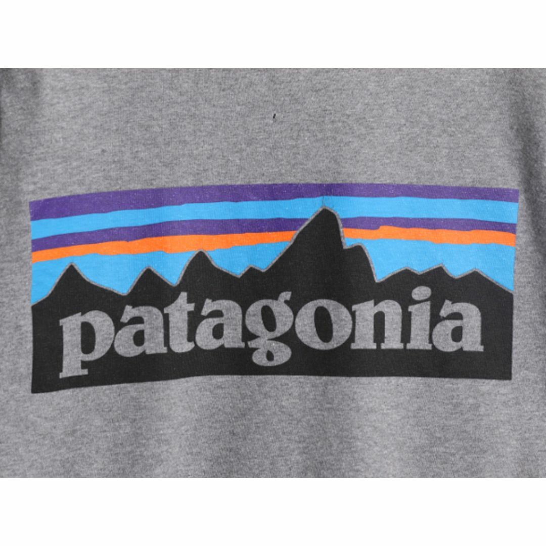 patagonia(パタゴニア)の16年製 パタゴニア 両面 プリント 半袖 Tシャツ メンズ М / 古着 Patagonia アウトドア フィッツロイ P6 バックプリント ボックスロゴ 灰 メンズのトップス(Tシャツ/カットソー(半袖/袖なし))の商品写真