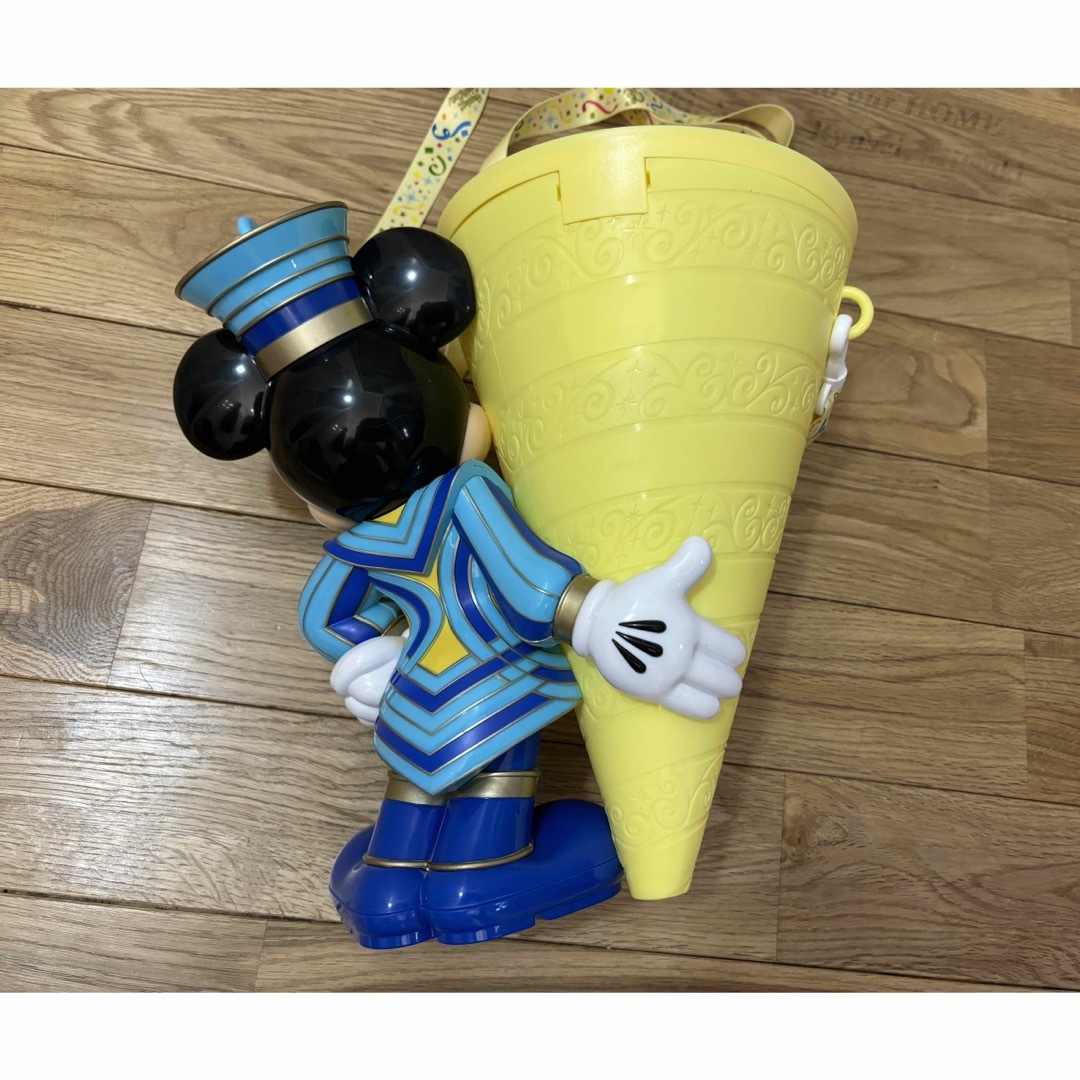 ミッキーマウス(ミッキーマウス)のTDL35周年ミッキーポップコーンバケット エンタメ/ホビーのおもちゃ/ぬいぐるみ(キャラクターグッズ)の商品写真