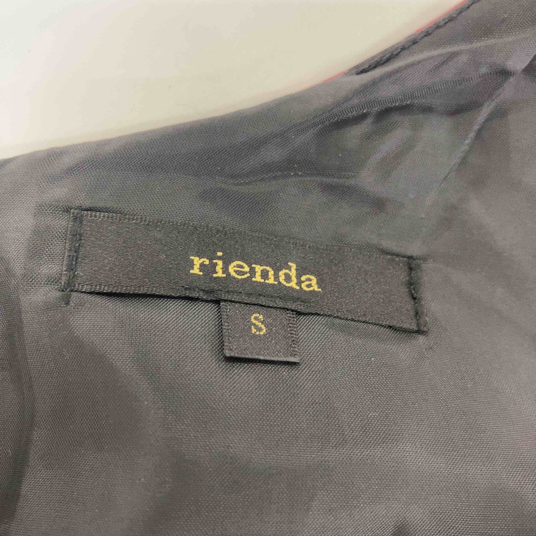 rienda(リエンダ)のrienda リエンダ レディース ノースリーブひざ丈ワンピース 黒赤 tk レディースのワンピース(ひざ丈ワンピース)の商品写真