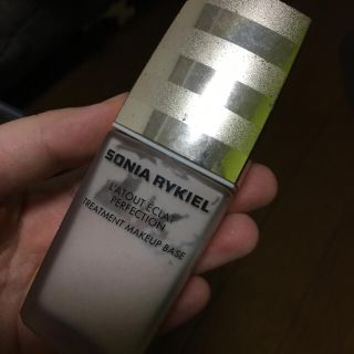 ソニアリキエル(SONIA RYKIEL)のベース ラトゥー エクラ ペルフェクシオン 01(化粧下地)