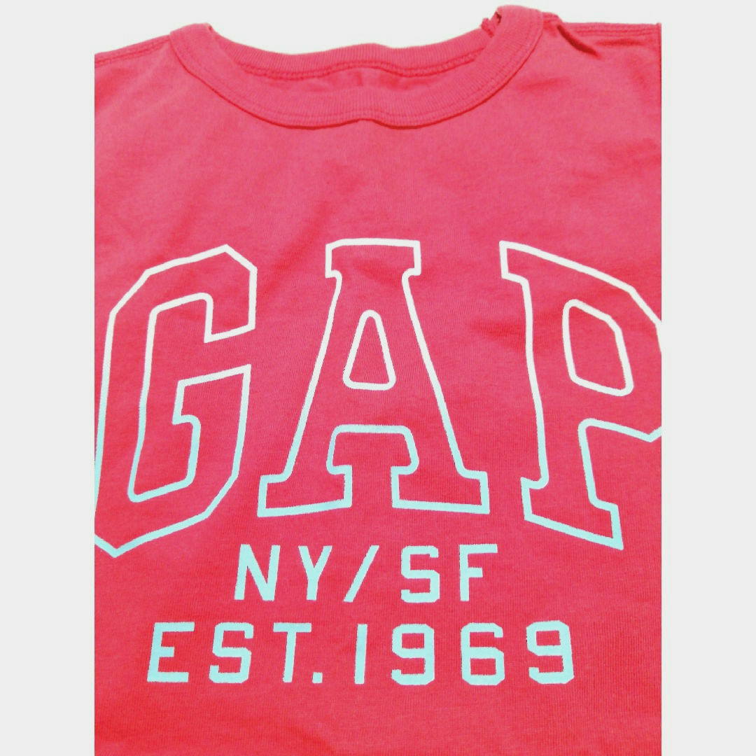 GAP Kids(ギャップキッズ)のタグ付き♪【GAPKIDS 】タンクトップ・赤・130cm キッズ/ベビー/マタニティのキッズ服男の子用(90cm~)(Tシャツ/カットソー)の商品写真