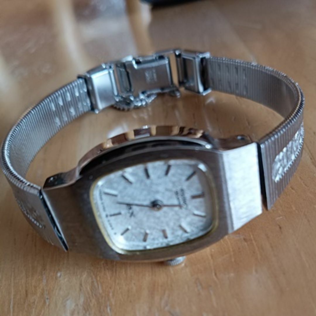 SEIKO(セイコー)の腕時計　セイコー　正常動作　新品電池 レディースのファッション小物(腕時計)の商品写真