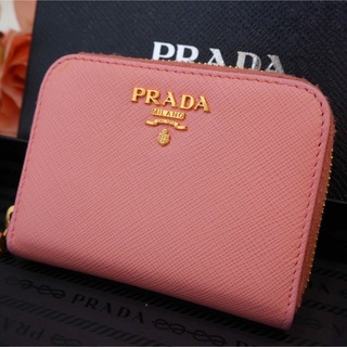 PRADA - ♡美品♥︎ PRADA コインケース カード入れ ラウンドジップ 金ロゴ ピンク