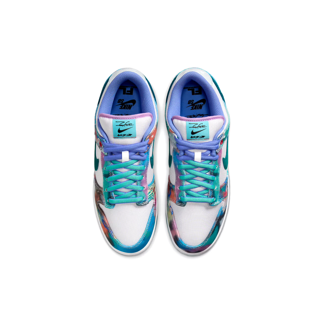 NIKE(ナイキ)のFutura × Nike SB Dunk Low OG QS メンズの靴/シューズ(スニーカー)の商品写真