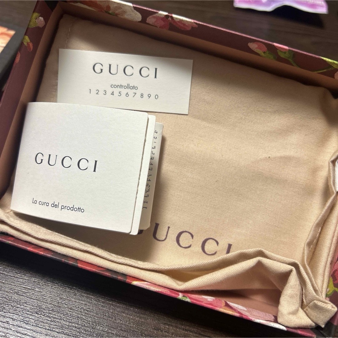 Gucci(グッチ)のGUCCI カードケース レディースのファッション小物(名刺入れ/定期入れ)の商品写真