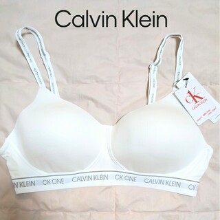 カルバンクライン(Calvin Klein)の【新品タグ付】Calvin Klein アメリカ購入 ノンワイヤーブラ XL(ブラ)
