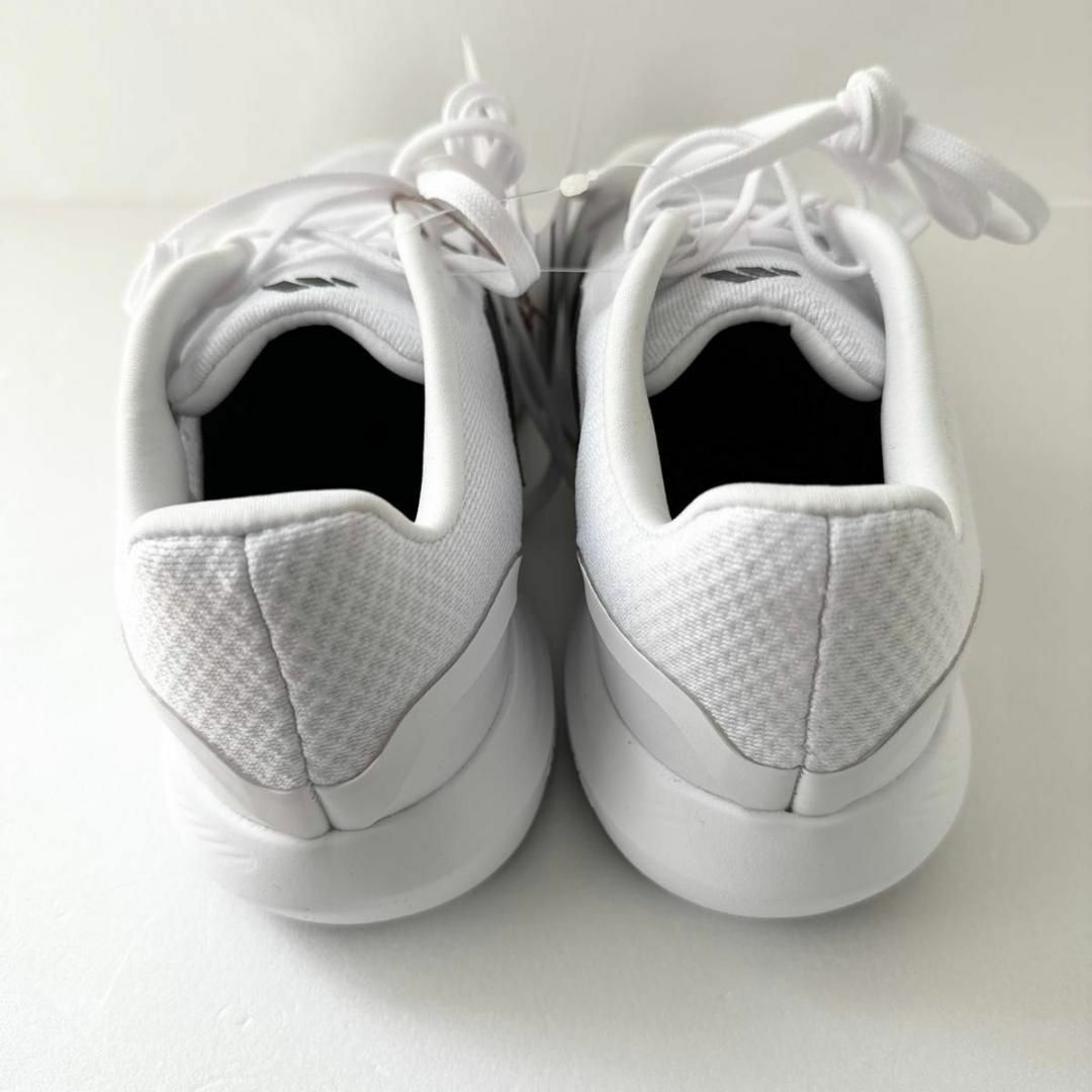 アディダス　スニーカー ホワイト　コアファイトスニーカー シューズ  白 レディースの靴/シューズ(スニーカー)の商品写真