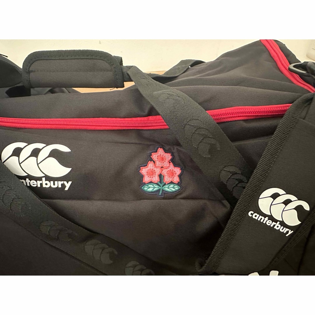 CANTERBURY(カンタベリー)の【新品未使用】rugby日本代表JAPAN遠征バッグ(65L) メンズのバッグ(ドラムバッグ)の商品写真