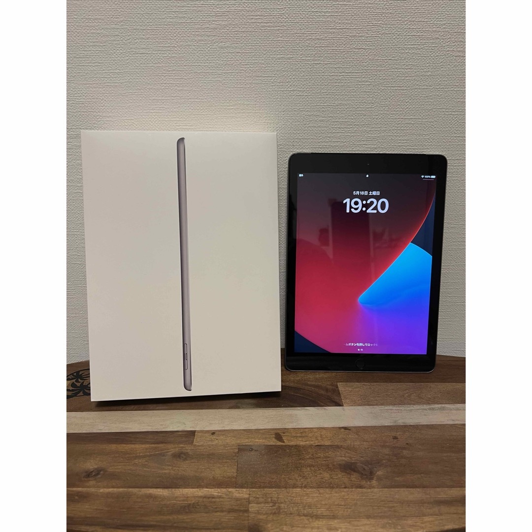 iPad 第五世代 32GB wifi Cellularモデル シルバー | フリマアプリ ラクマ iPad 第五世代 32GB wifi Cellularモデル シルバー | フリマアプリ ラクマ