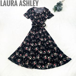 ローラアシュレイ(LAURA ASHLEY)の【極美品】ローラアシュレイ 花柄 ロングワンピース ベルト Aライン 黒 9号(ロングワンピース/マキシワンピース)