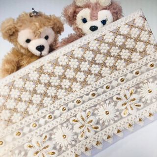 インド刺繍リボン　50㎝カット　白(その他)