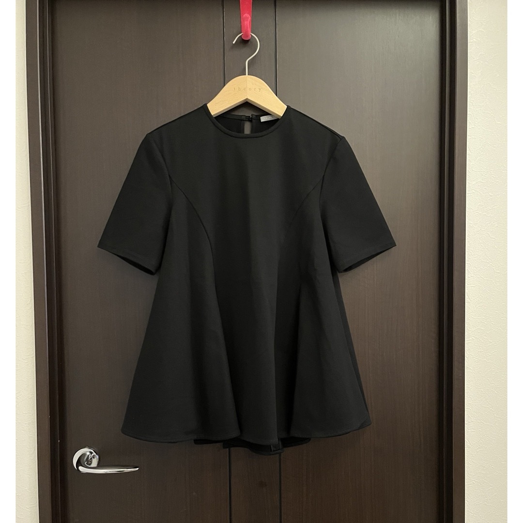 Theory luxe(セオリーリュクス)のtheory luxe 22SS 髙橋リタさんコラボ　カットソー　黒　38 レディースのトップス(Tシャツ(半袖/袖なし))の商品写真