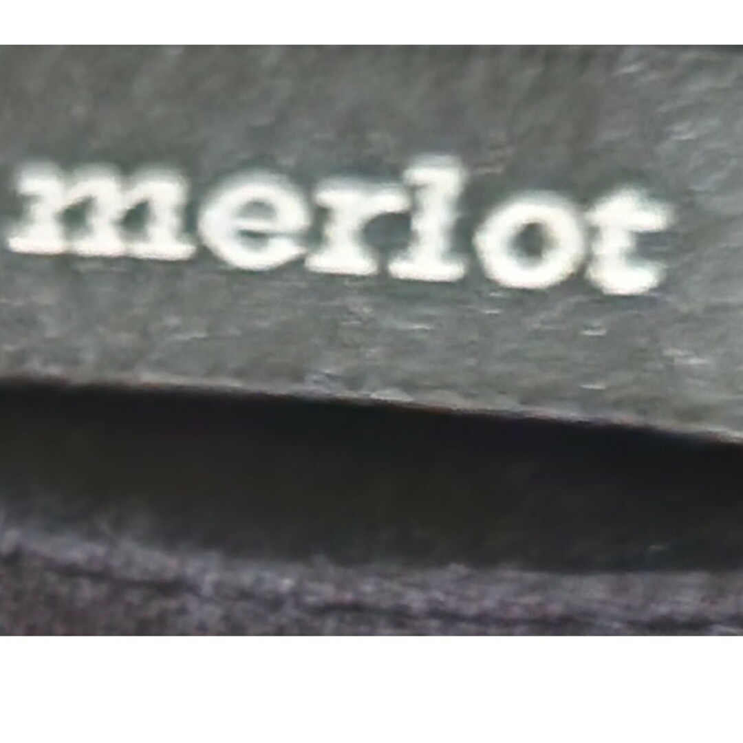 merlot(メルロー)のmerlot　フリル袖コットンリネンギャザーワンピース レディースのワンピース(ロングワンピース/マキシワンピース)の商品写真
