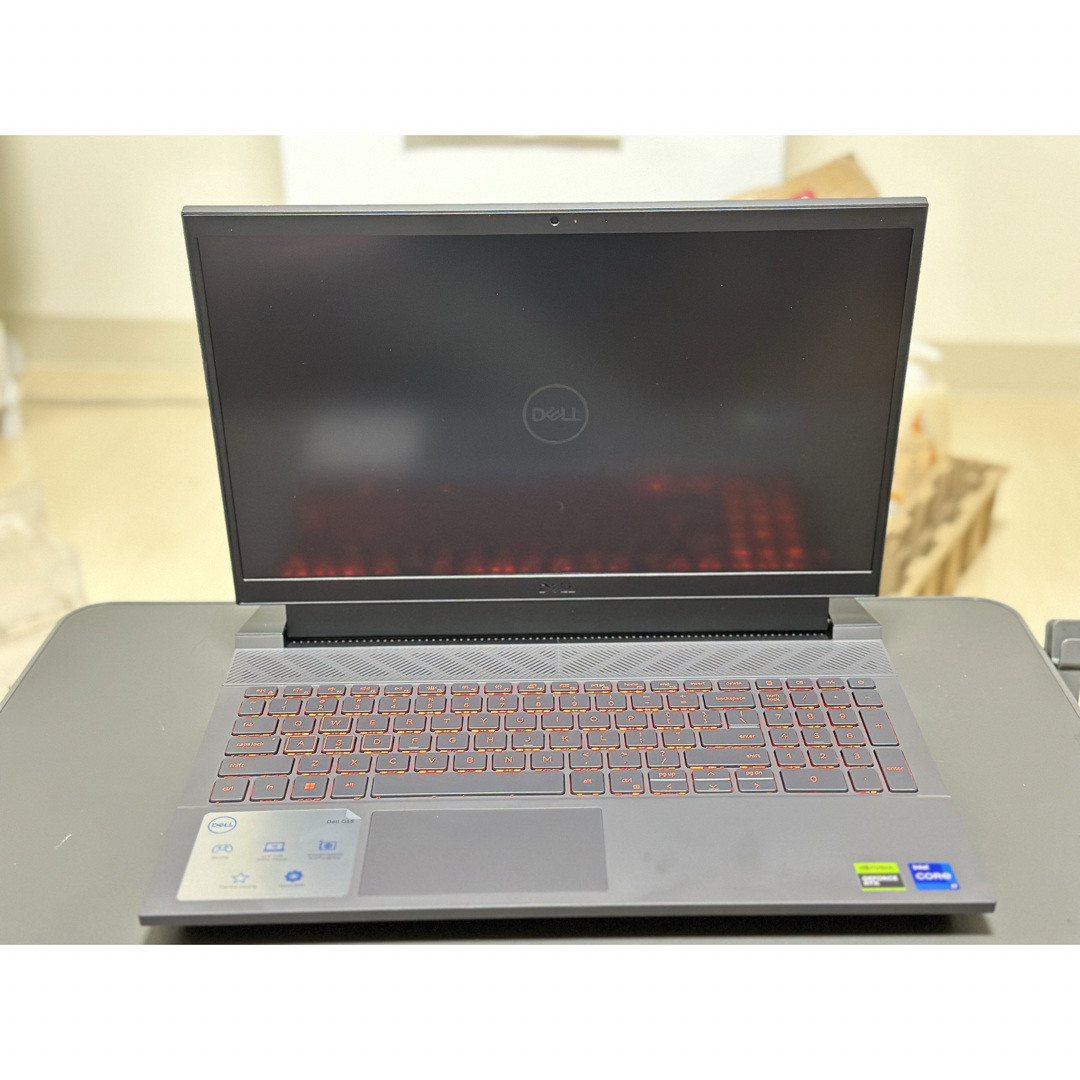 DELL(デル)のDell G5 15.6インチ NVIDIA GeForce RTX 4060  スマホ/家電/カメラのPC/タブレット(ノートPC)の商品写真