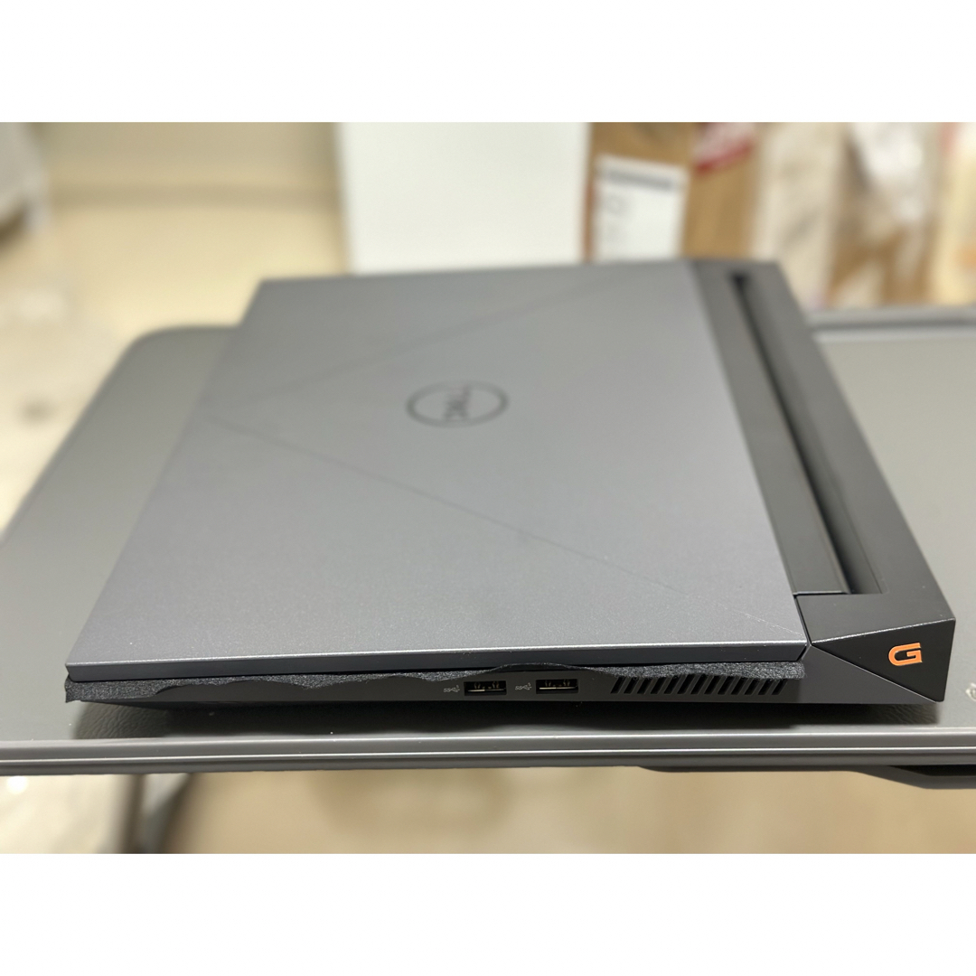 DELL(デル)のDell G5 15.6インチ NVIDIA GeForce RTX 4060  スマホ/家電/カメラのPC/タブレット(ノートPC)の商品写真