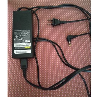 フジツウ(富士通)の富士通 AC ADAPTER FMV-AC325(バッテリー/充電器)