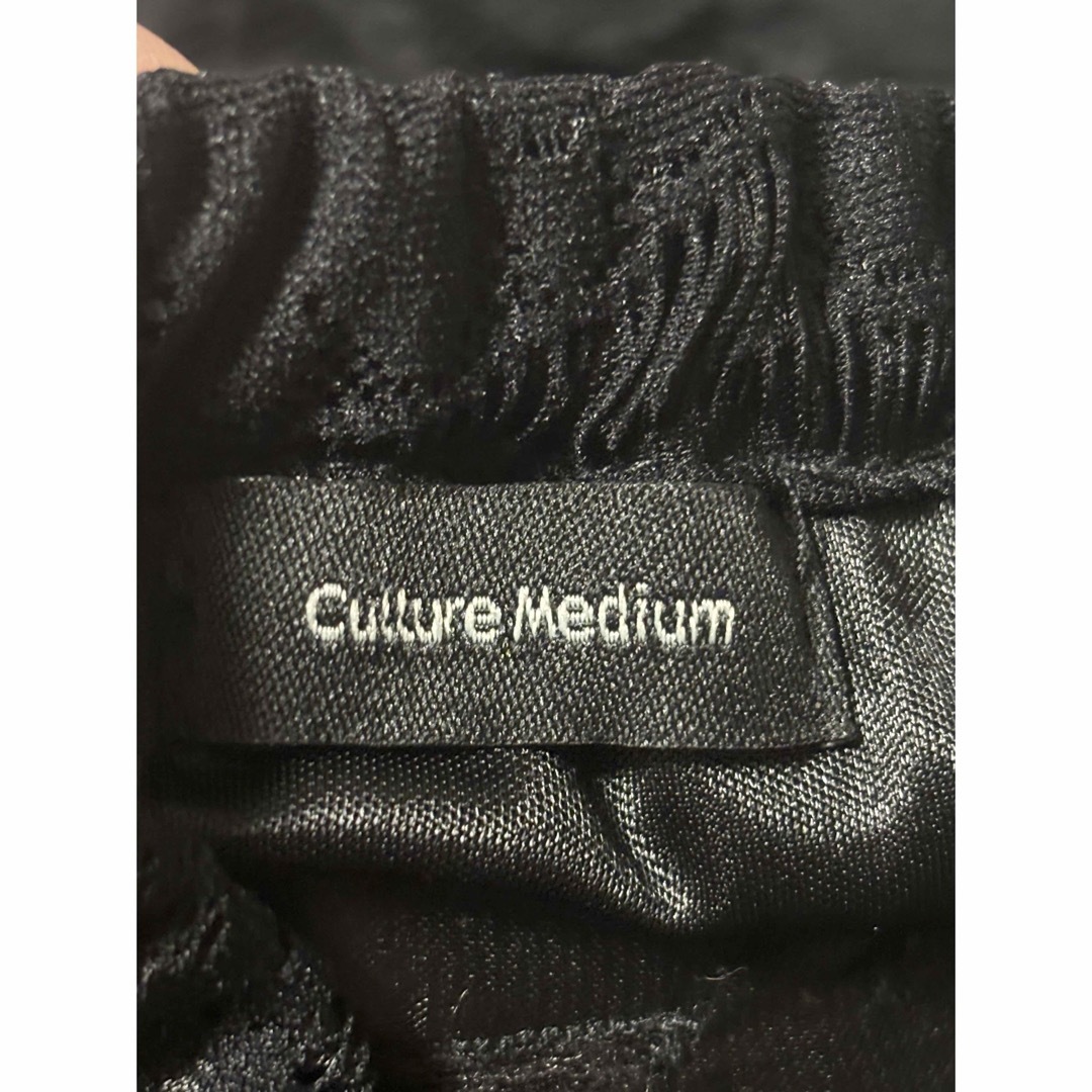 Culture Medium(カルチャーミディアム)のカルチャーミディアム　ワンピース　ベージュ　黒　Mサイズ　レース　 レディースのワンピース(ひざ丈ワンピース)の商品写真