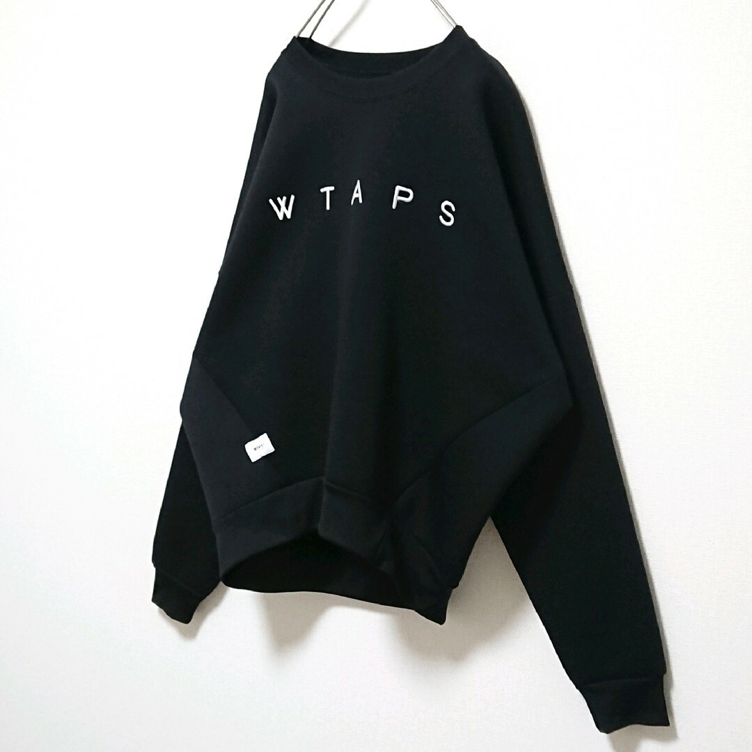 W)taps(ダブルタップス)の美品 希少 ダブルタップス 刺繍 ロゴ ブラック プルオーバー スウェット メンズのトップス(スウェット)の商品写真