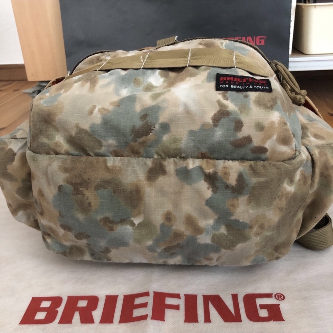 BRIEFING(ブリーフィング)のブリーフィング×BEAUTY＆YOUTH CAMO FLAP SACK リュック メンズのバッグ(バッグパック/リュック)の商品写真