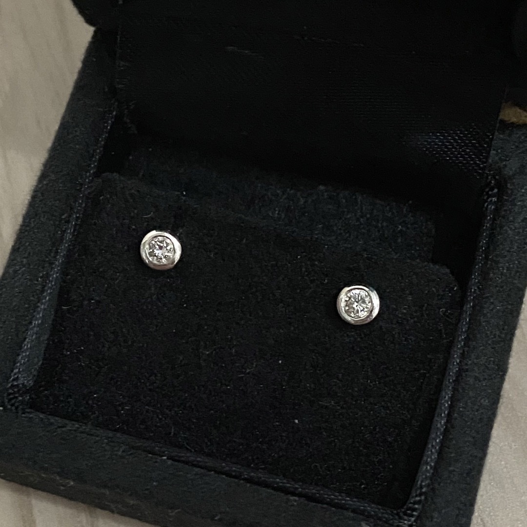 pt900 total0.3ct ダイヤモンド  フクリン　ピアス レディースのアクセサリー(ピアス)の商品写真