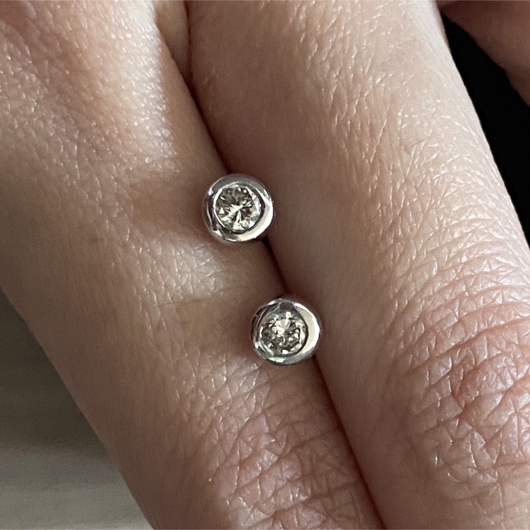 pt900 total0.3ct ダイヤモンド  フクリン　ピアス レディースのアクセサリー(ピアス)の商品写真