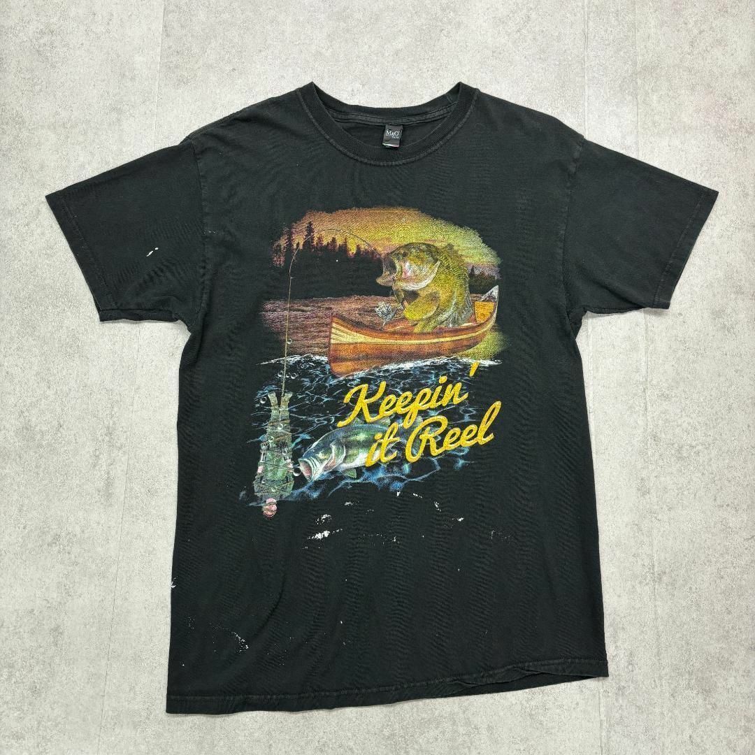 VINTAGE(ヴィンテージ)のバスがバス釣り　魚　ユニークT　シュールイラスト　半袖Tシャツ　ブラック　M メンズのトップス(Tシャツ/カットソー(半袖/袖なし))の商品写真